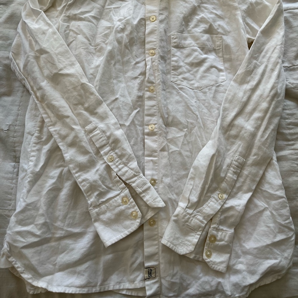 GAP white “shrunken boyfriend” button up shirt - Picture 4 of 8